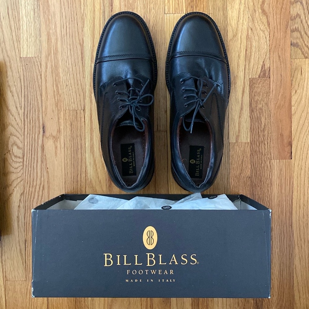 DONATING TO VETERANS Bill Blass Men’s Shoes - Size 13D